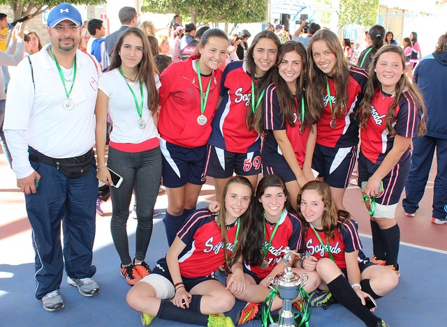 赛门票奋战 赛门票奋战